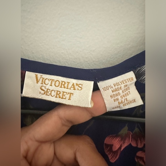 VTG Victorias Secret Top M/L Gold Label Blue Red Floral Romantic Blouse Tie Neck - Picture 5 of 6